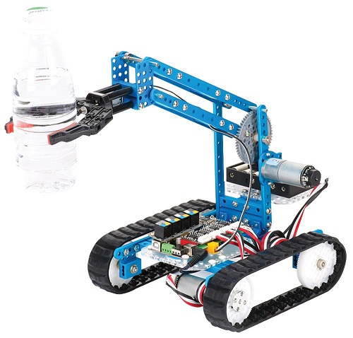 Image du robot Ultimate en mode Robotic Arm Tank